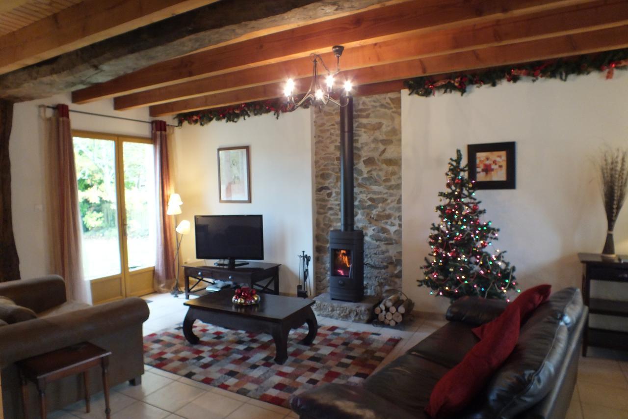 Gites De Lenvos Pontivy Exteriör bild