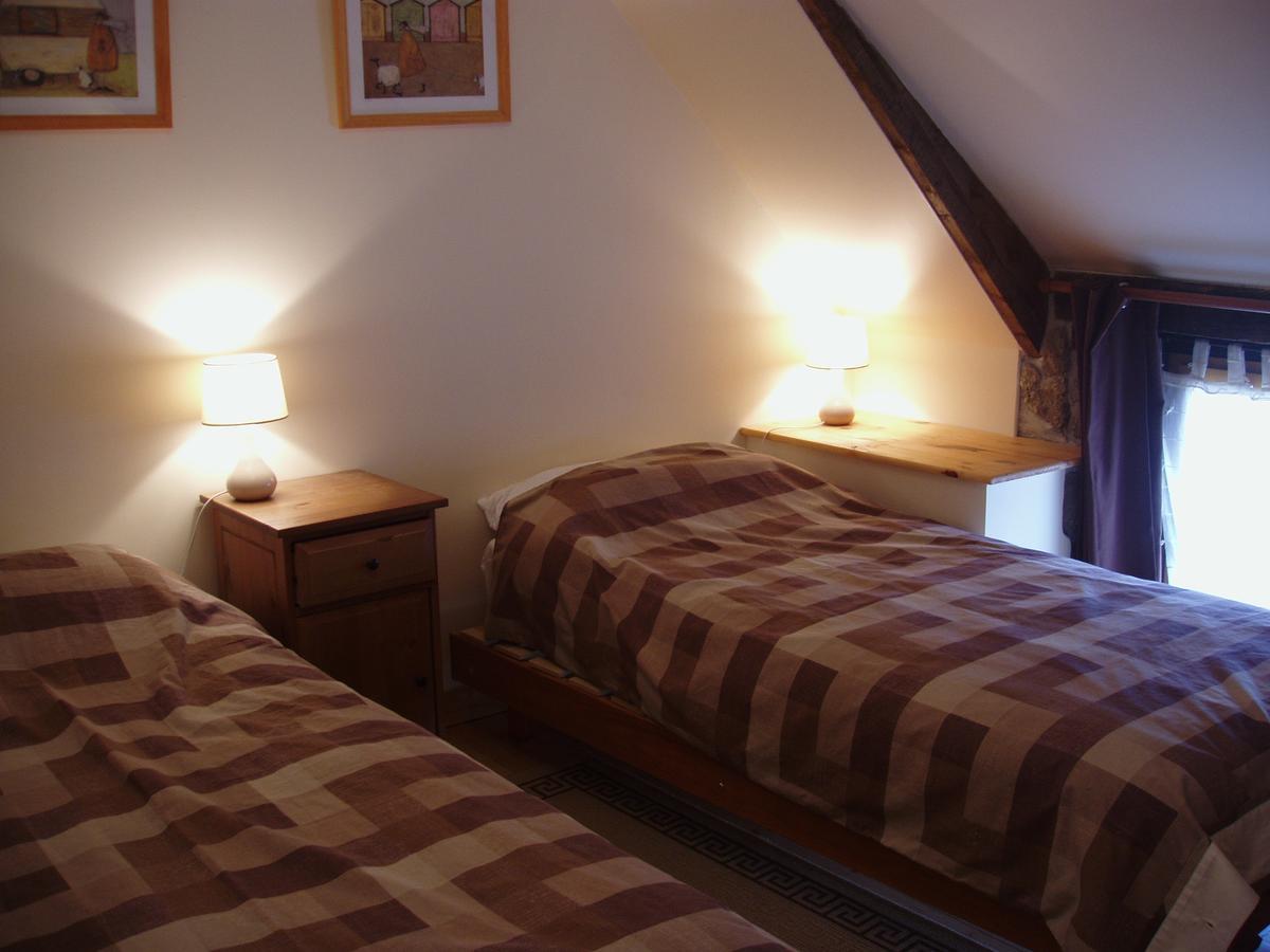 Gites De Lenvos Pontivy Exteriör bild