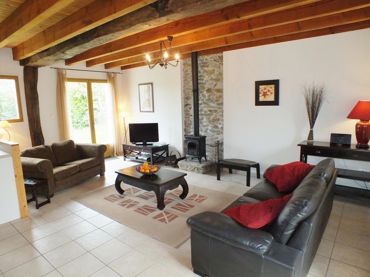 Gites De Lenvos Pontivy Exteriör bild